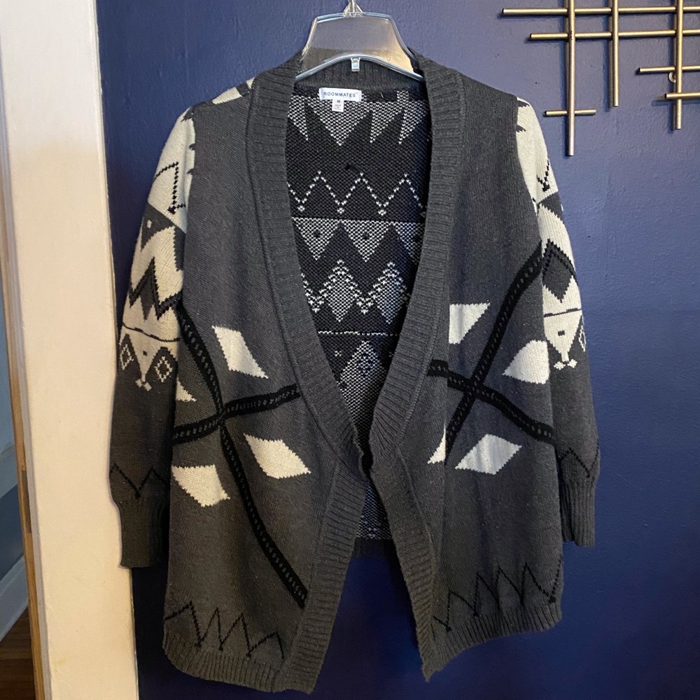 Womens roommates cardigan size m
